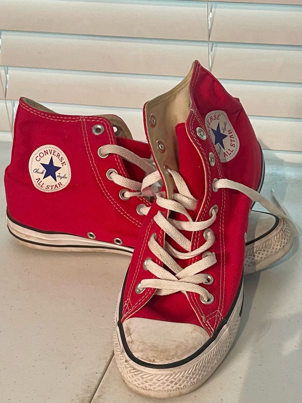 Converse unisex adult Chuck Taylor All Star High Top Sneakers - Red